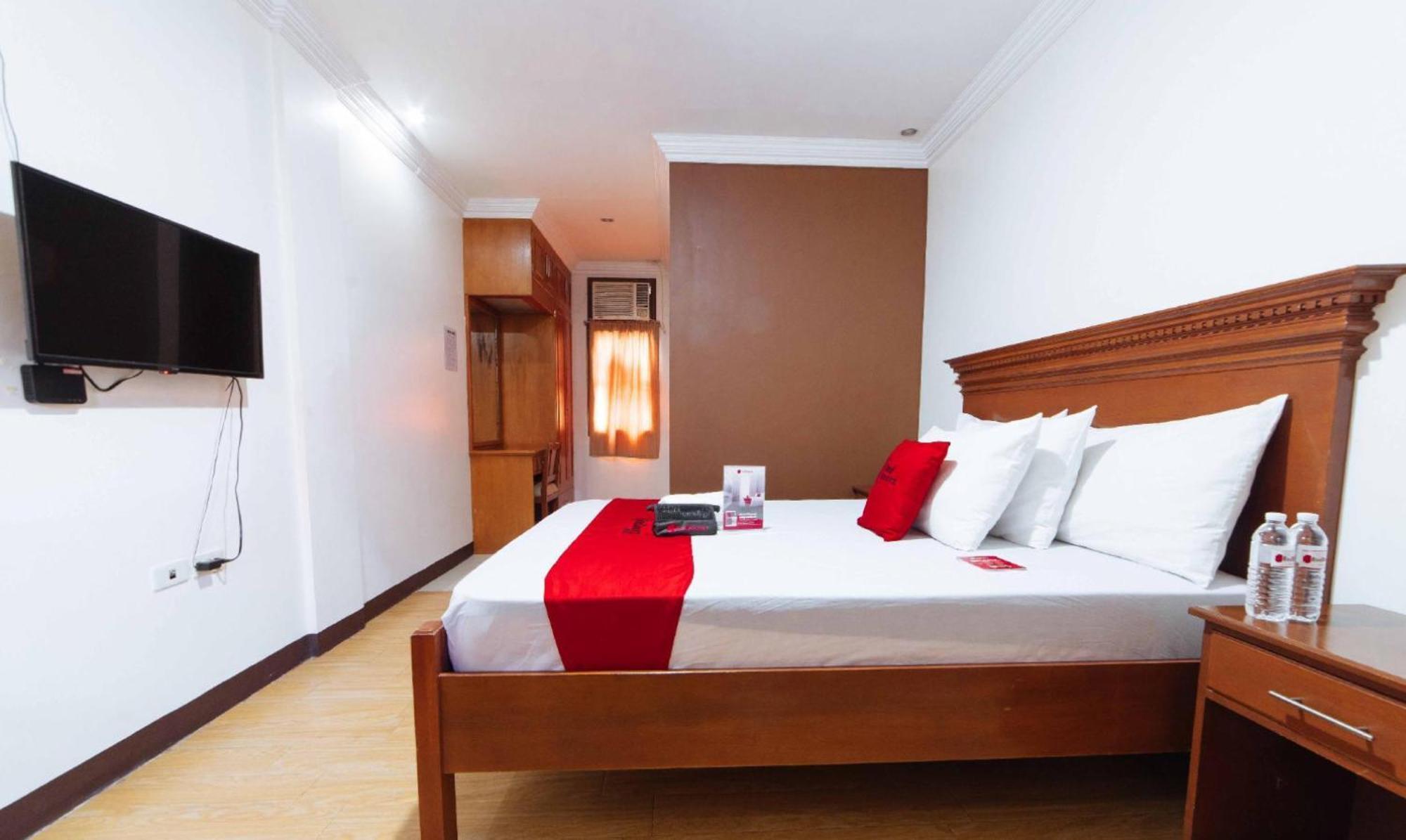 Reddoorz Plus @ Starhomes Olivianville Tarlac City Ngoại thất bức ảnh
